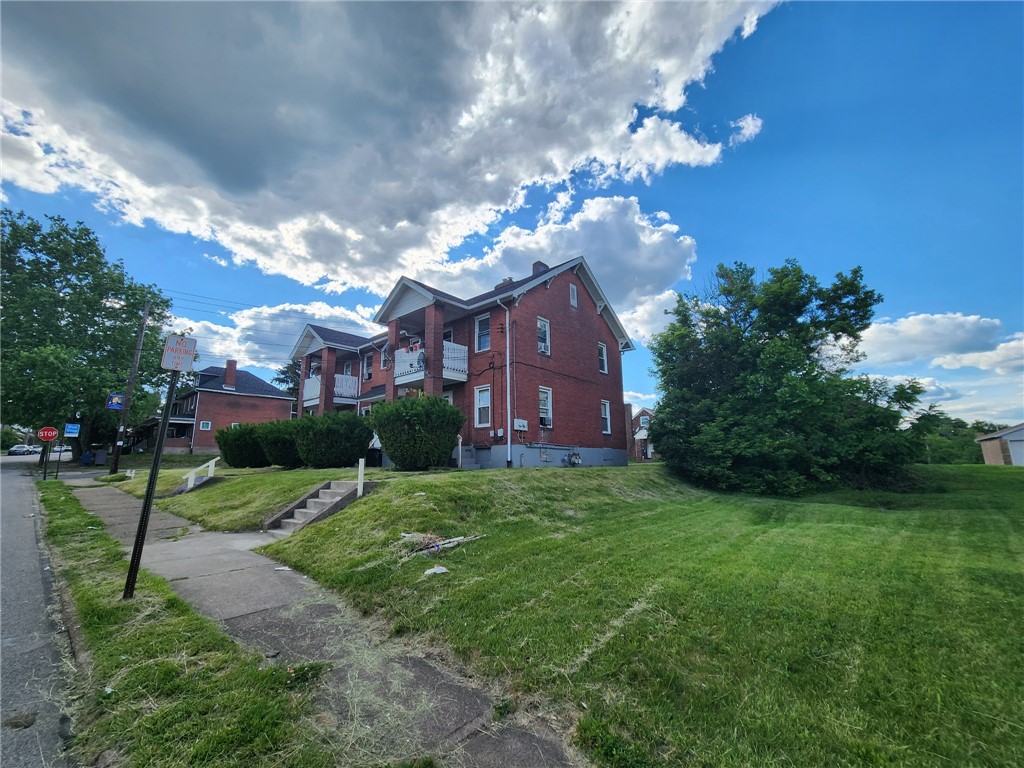 816-822 Crawford Ave