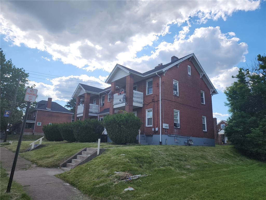 816-822 Crawford Ave