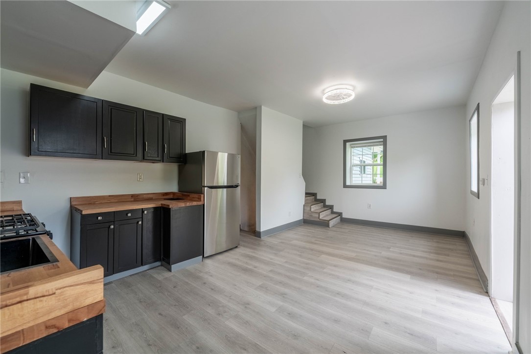 845 Wall St
