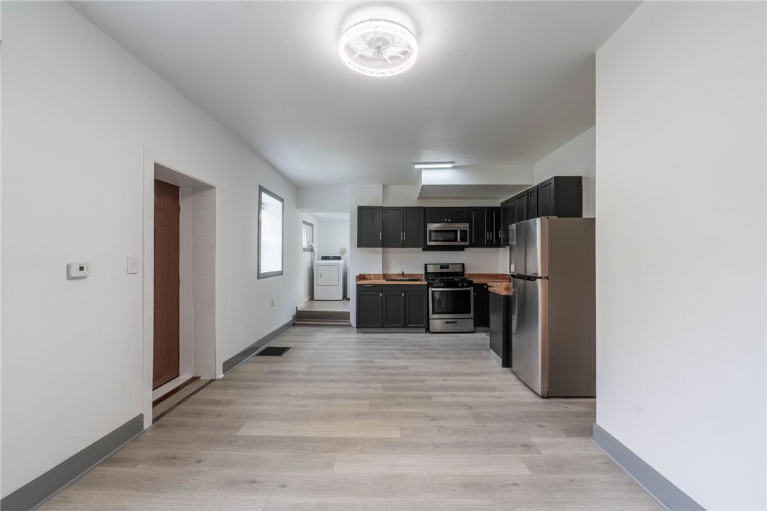 845 Wall St