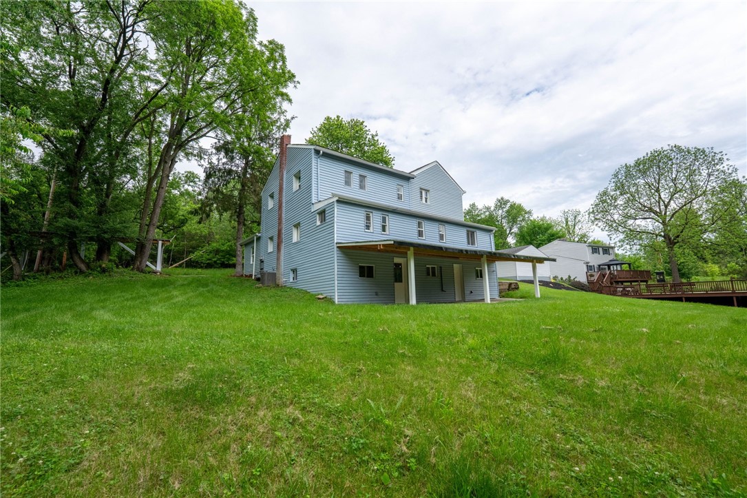 845 Wall St