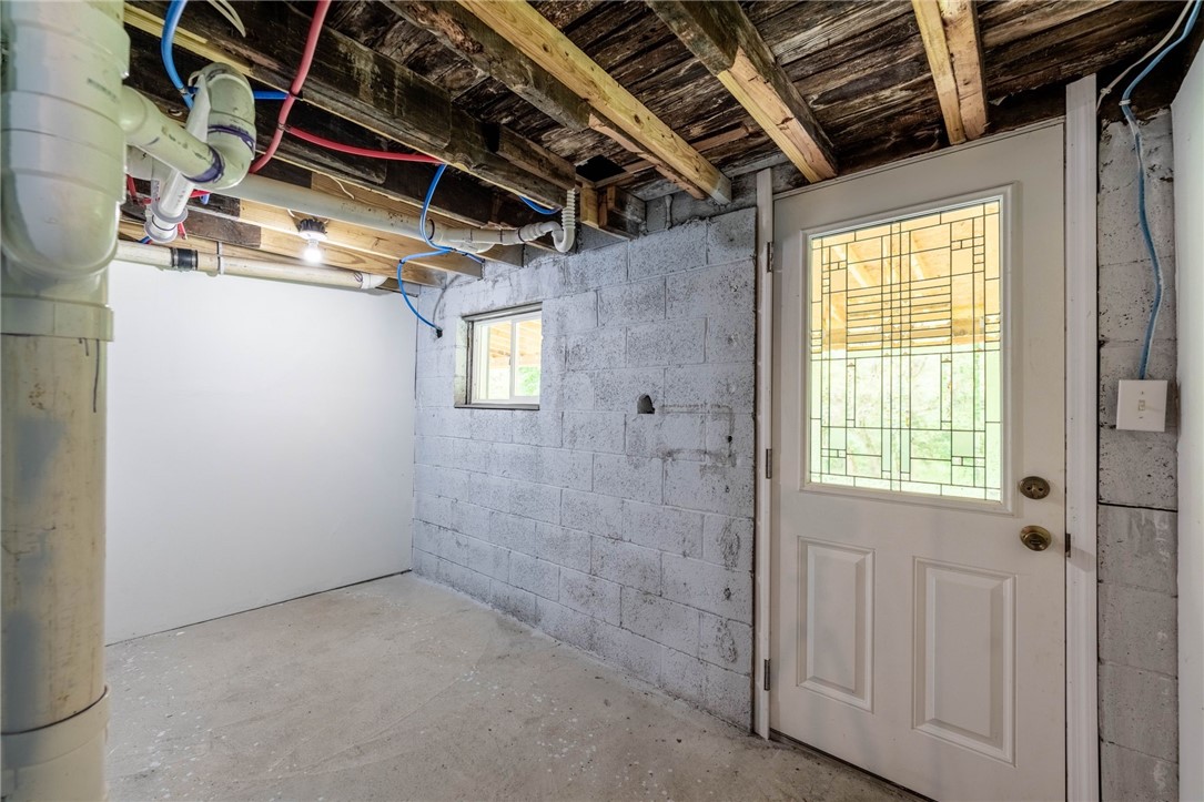 845 Wall St