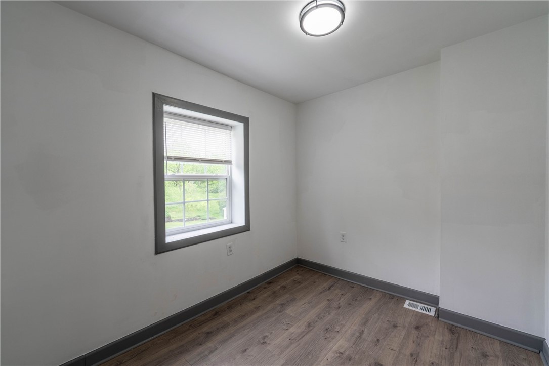 845 Wall St