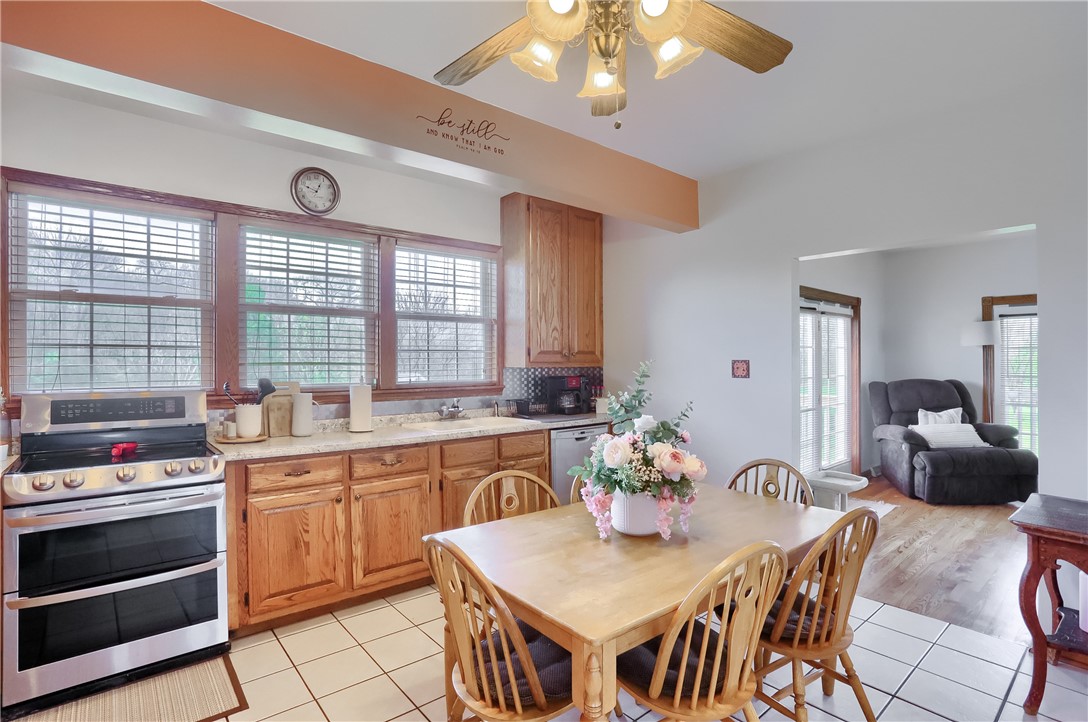 635 Cameron Rd