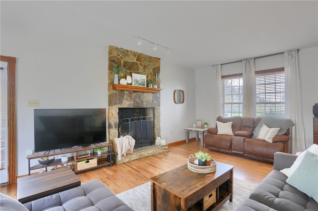 635 Cameron Rd