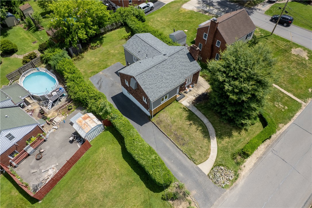 2007 Elmbrook Ln