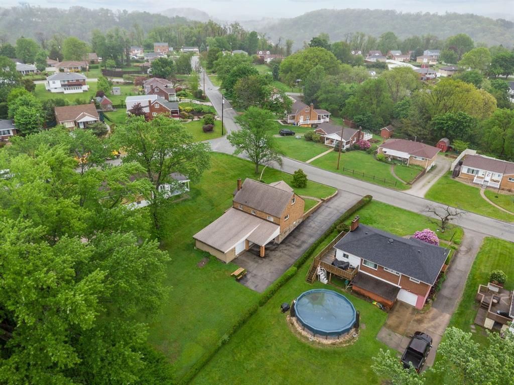 223 E Patty LANE