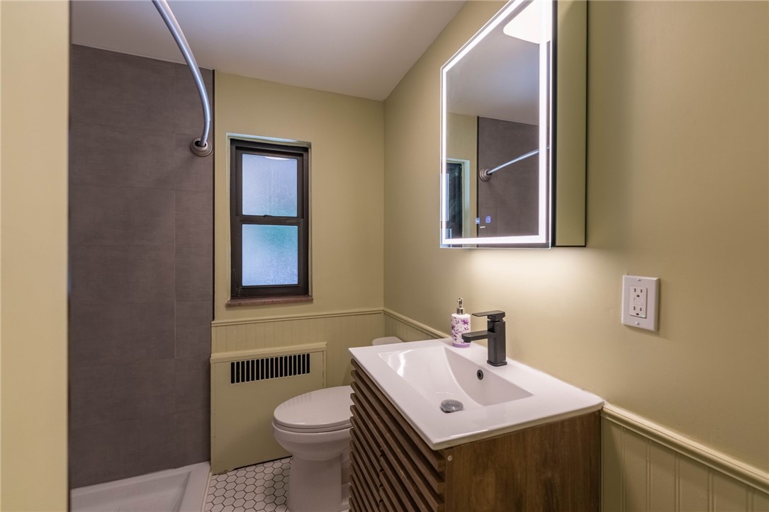 41-43 Bellevue Ave