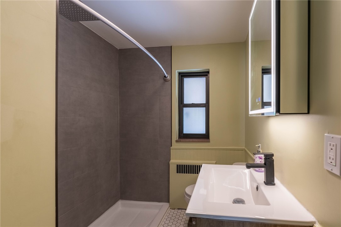 41-43 Bellevue Ave