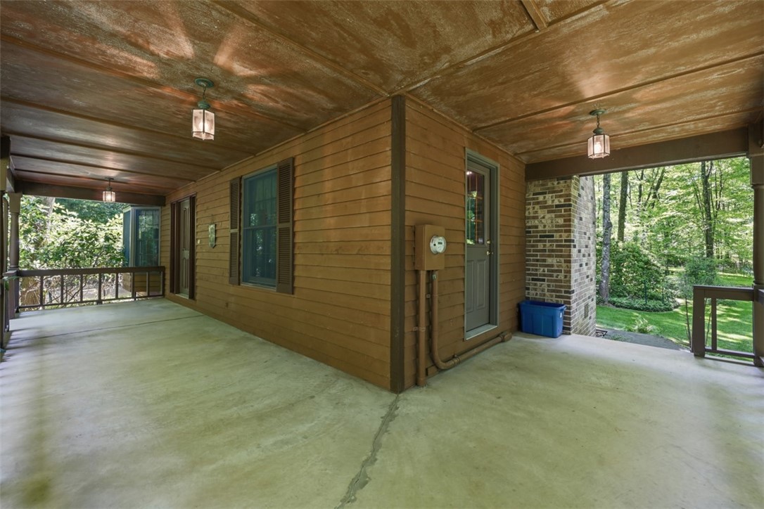 137 Spring Valley Rd