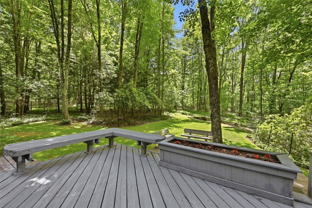 137 Spring Valley Rd