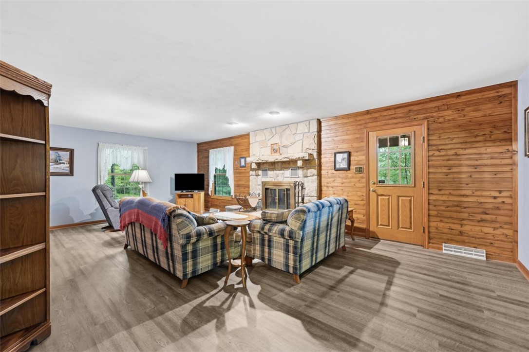 137 Spring Valley Rd