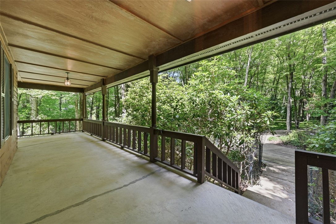 137 Spring Valley Rd