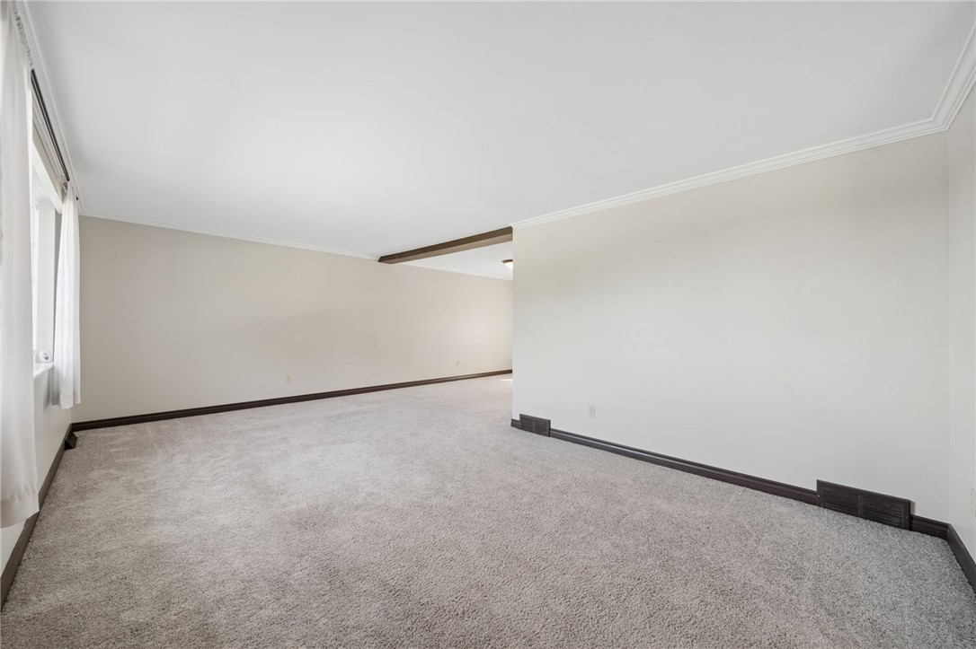 1212 Mountain View Dr