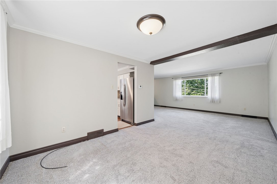 1212 Mountain View Dr