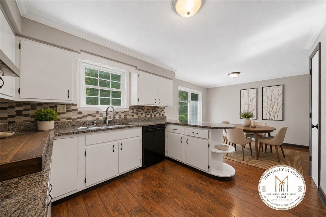 1212 Mountain View Dr
