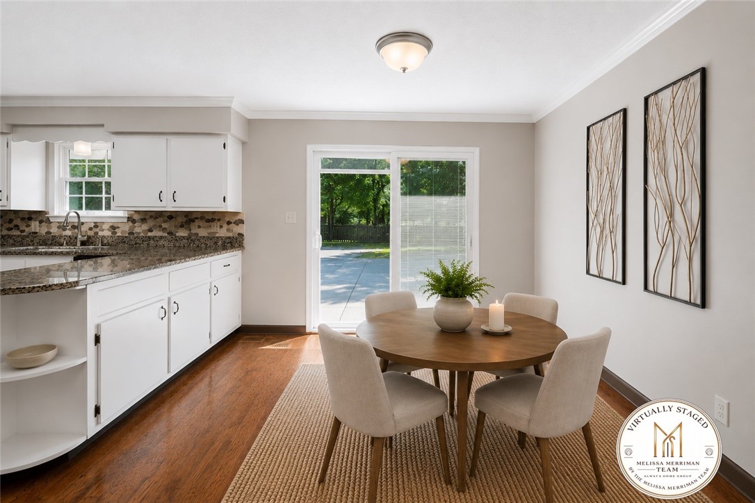 1212 Mountain View Dr