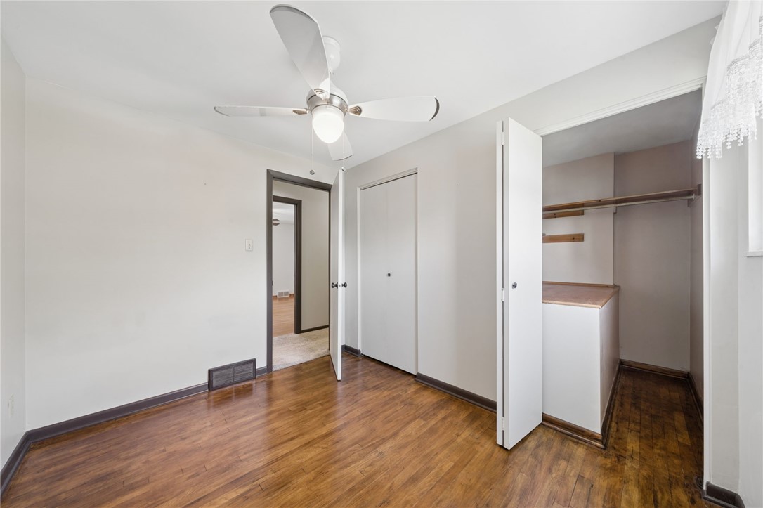 1212 Mountain View Dr