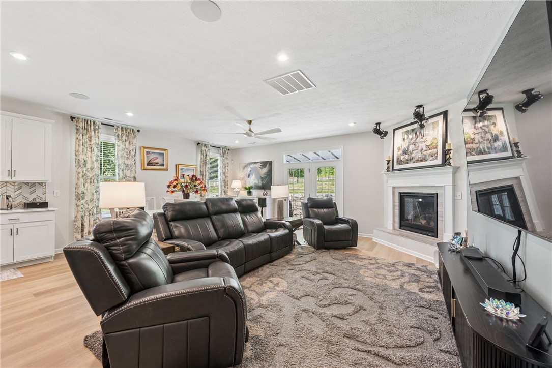 3003 Audrey Dr