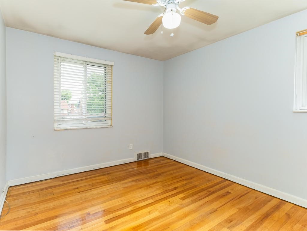 7034 Penn Ave