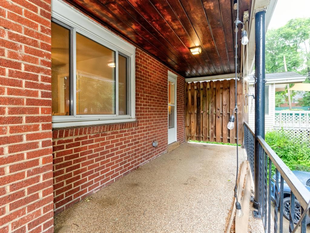 7034 Penn Ave