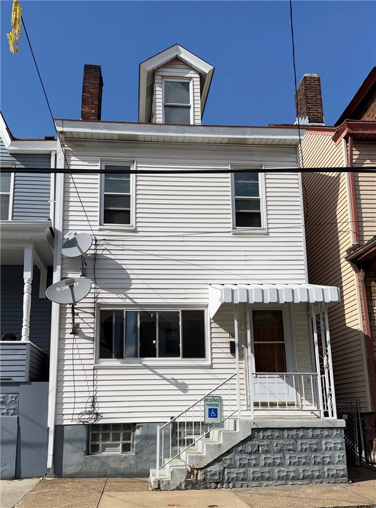 112 Clay St