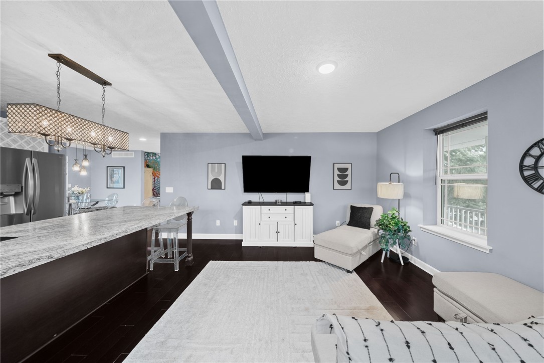 603 Oak Tree Ct