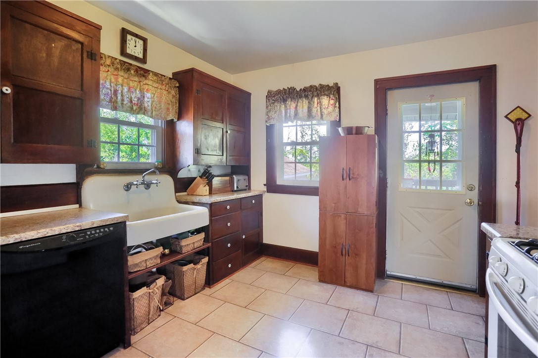 37 Bestview Ave