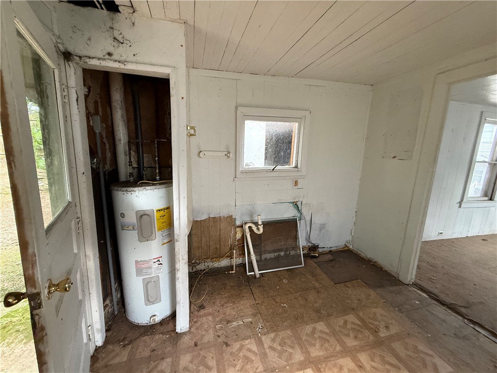 1343 New St