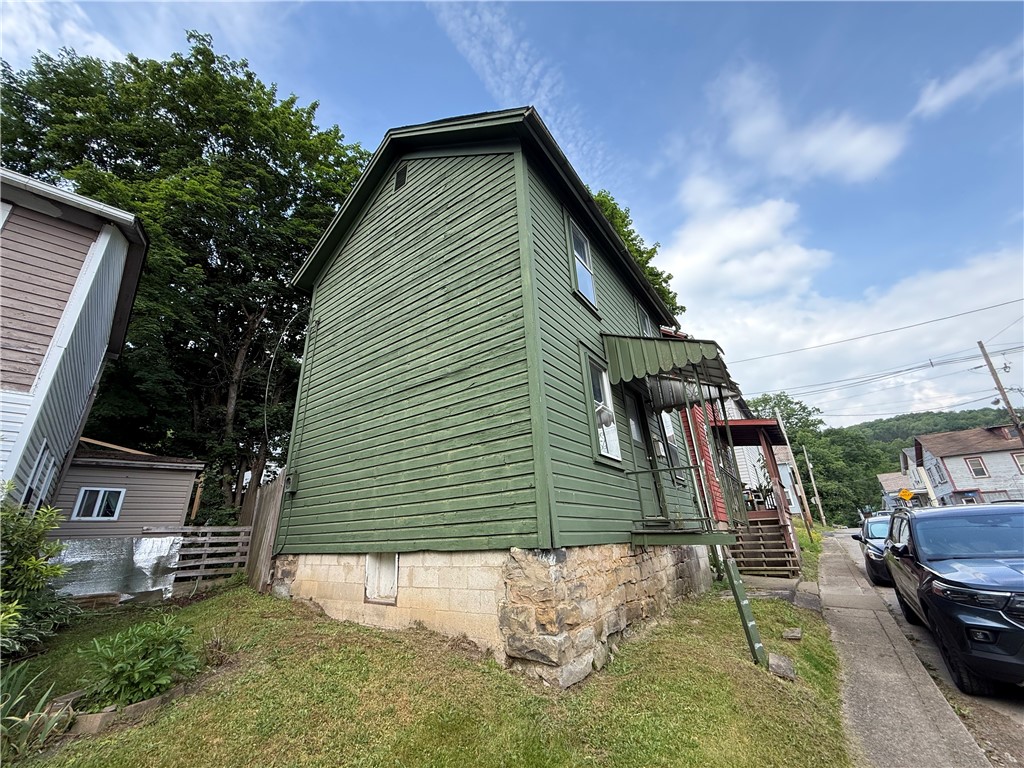 1343 New St