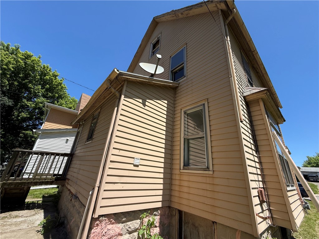 818 S Oakland Ave