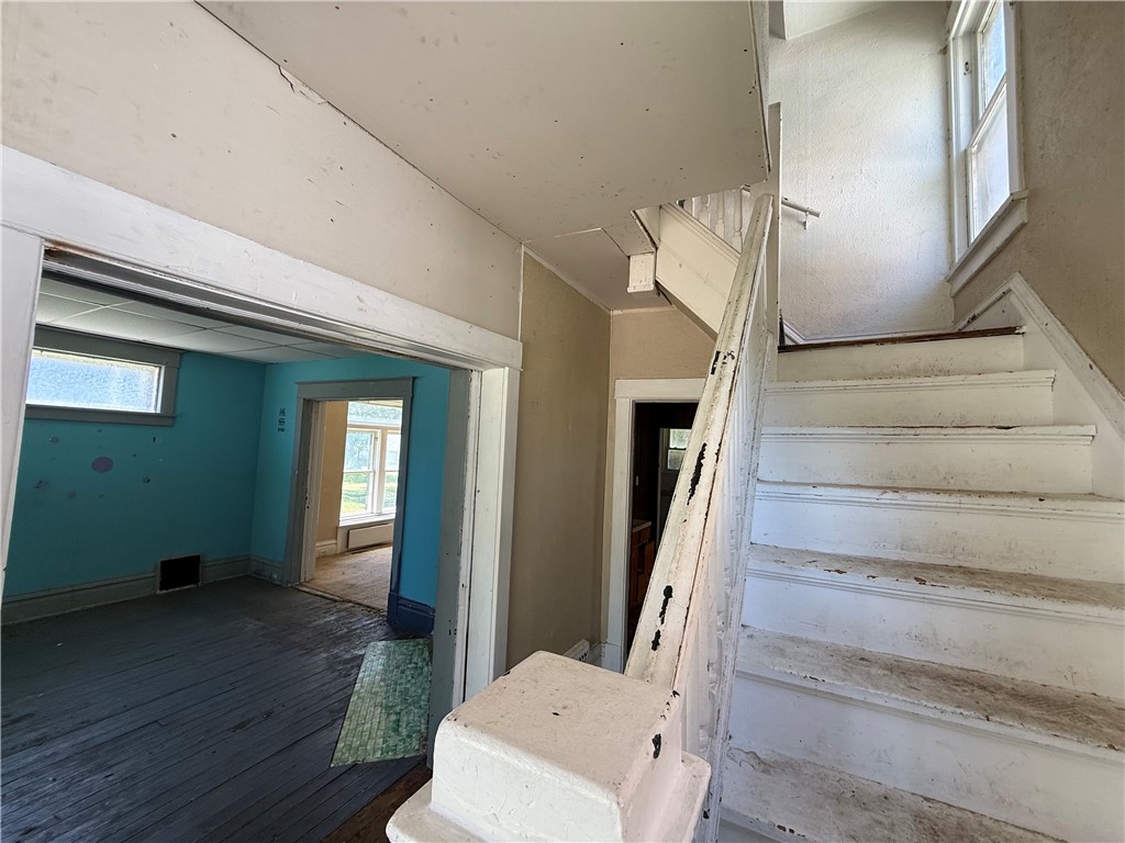 818 S Oakland Ave