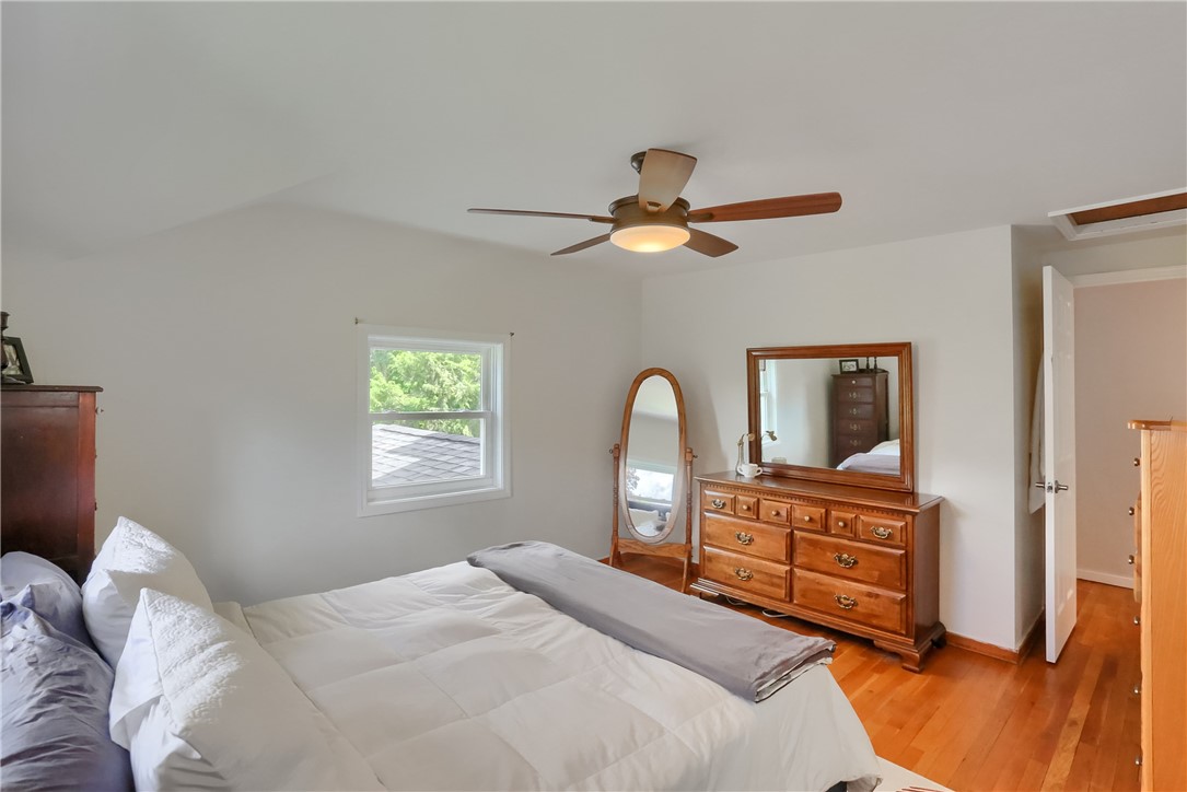 141 E Wedgewood Dr