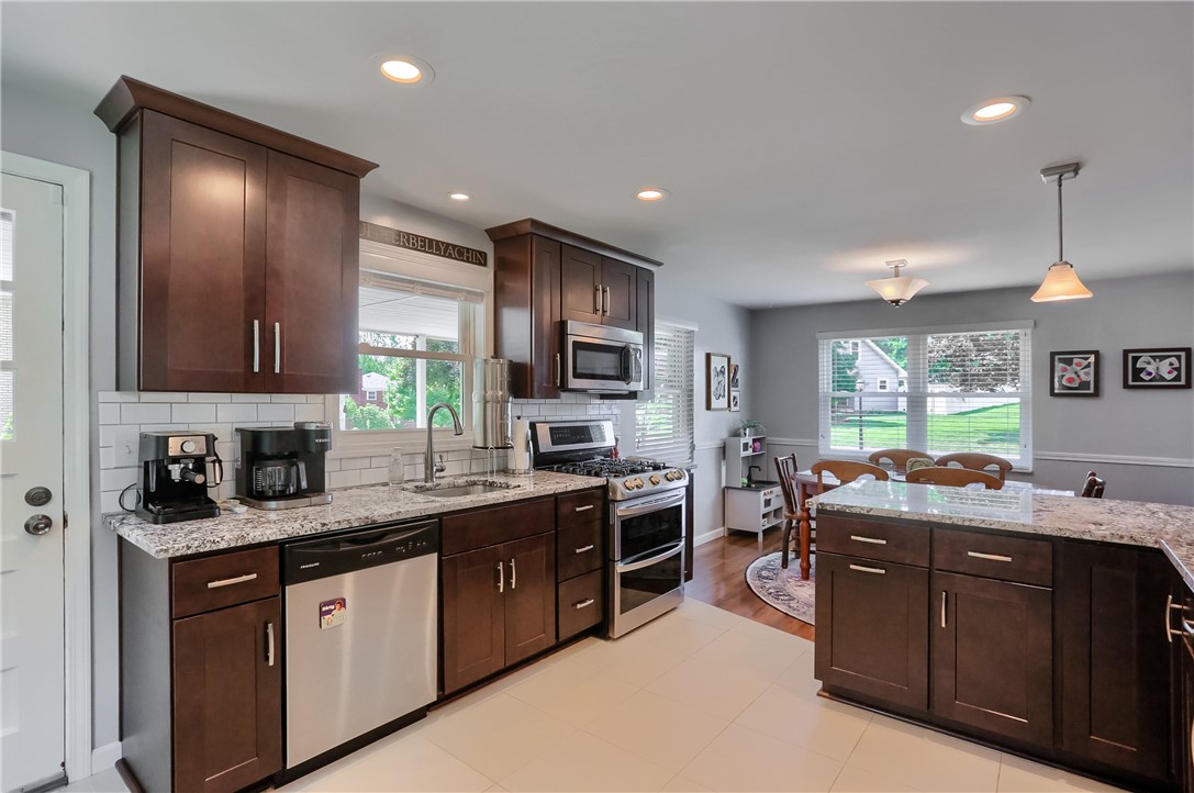 141 E Wedgewood Dr