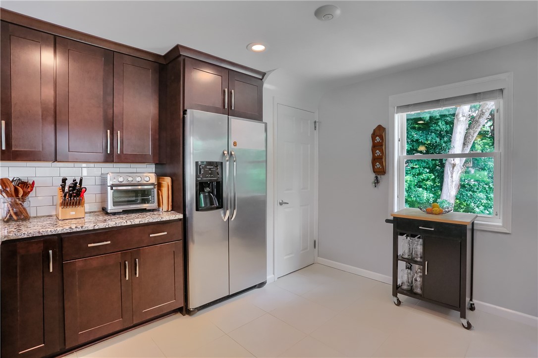 141 E Wedgewood Dr