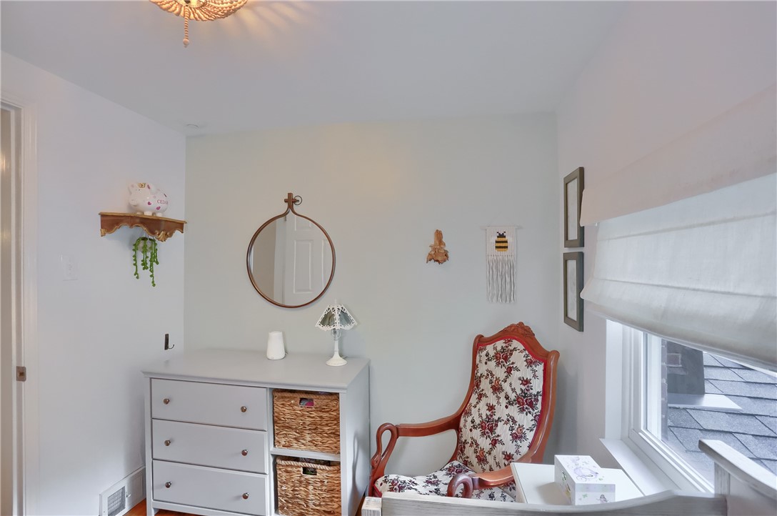 141 E Wedgewood Dr