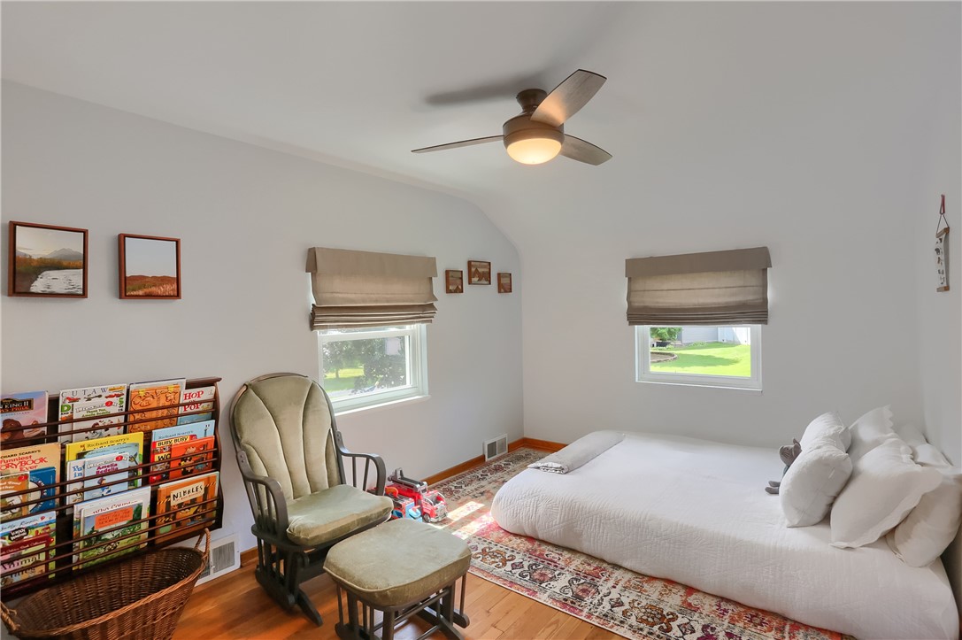 141 E Wedgewood Dr