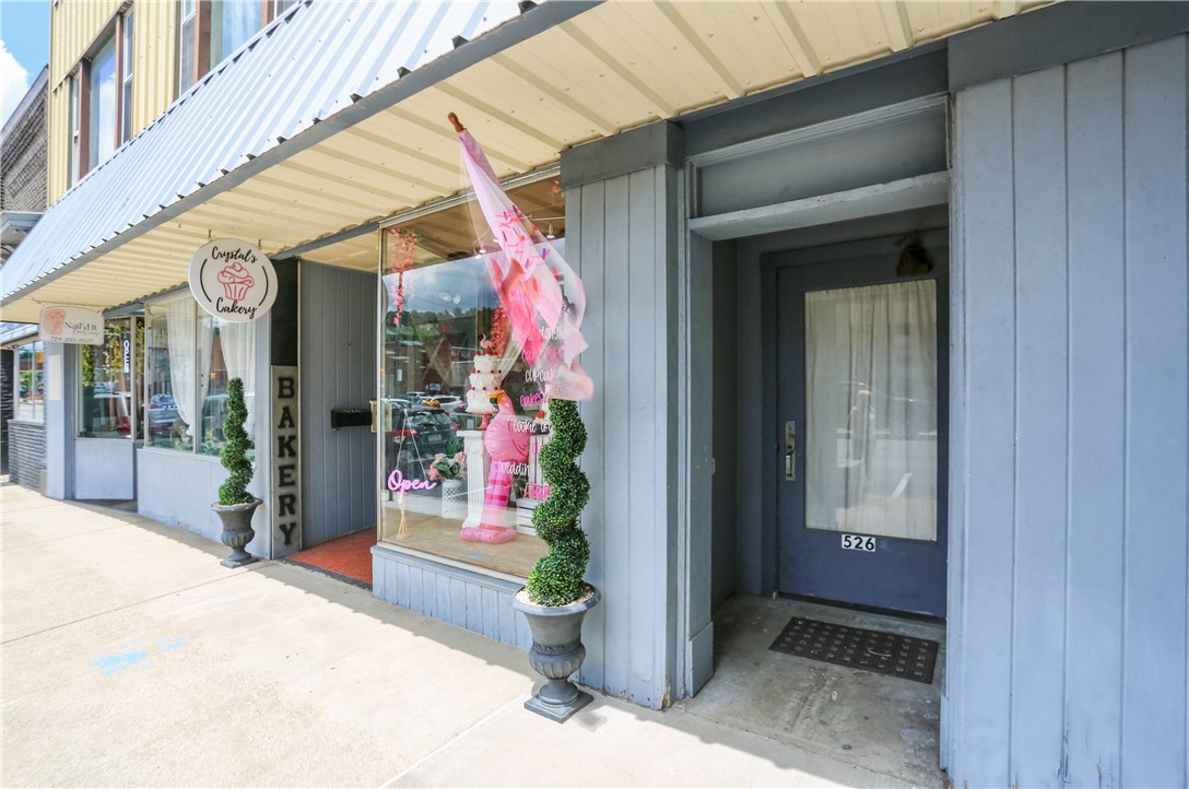 528 Lawrence Ave