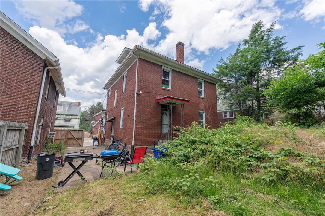 1425 Forsythe St