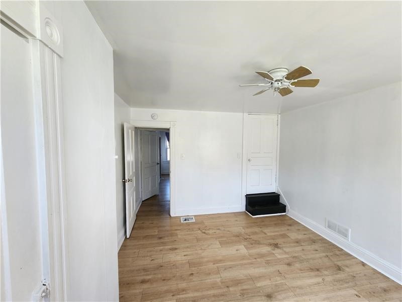 724 Hemlock Aly