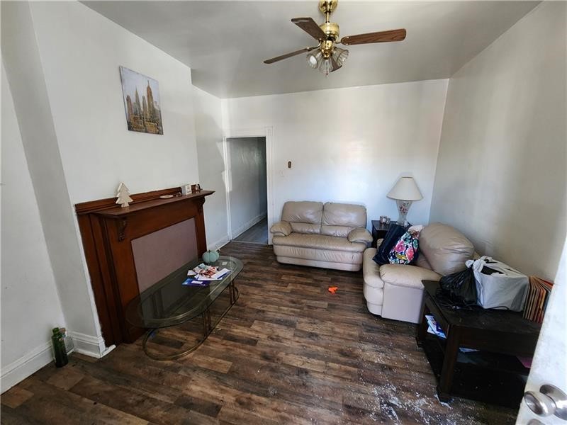 724 Hemlock Aly
