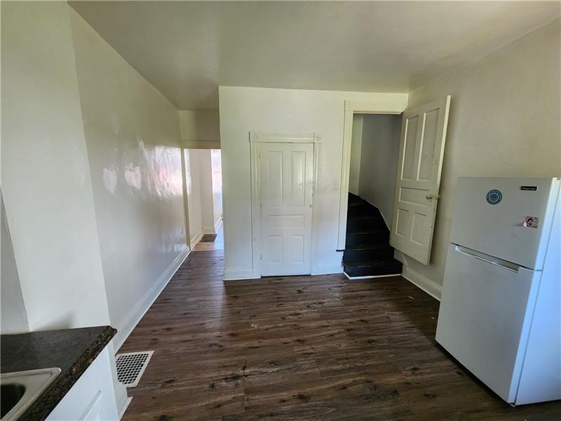 724 Hemlock Aly