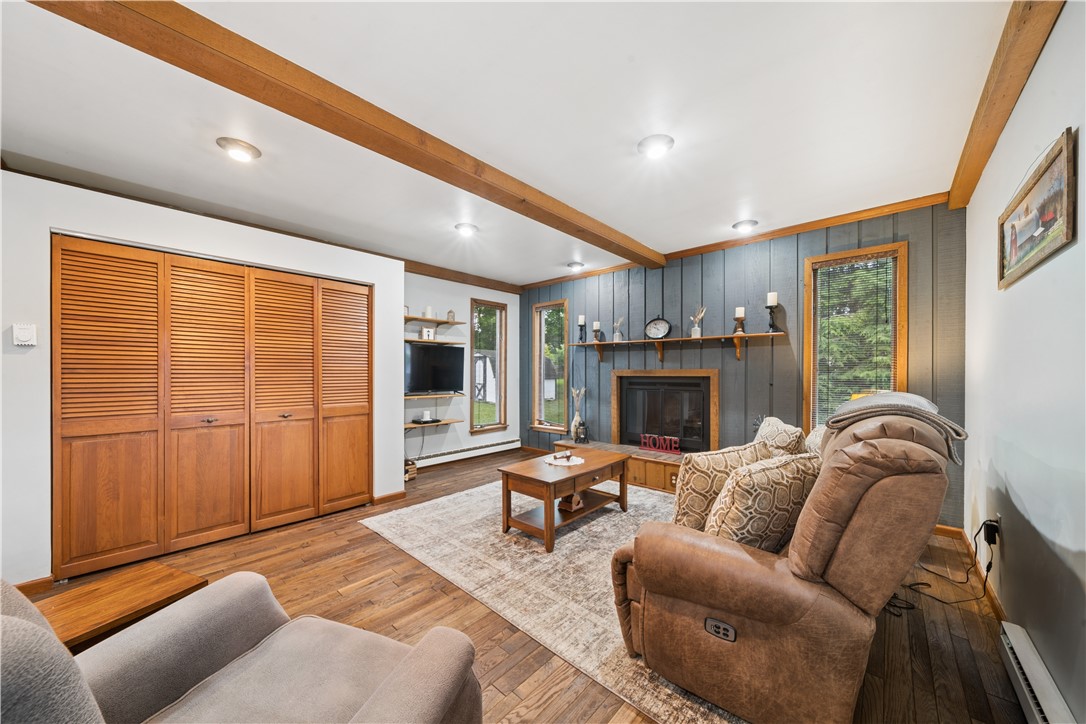 223 Eleanor Dr