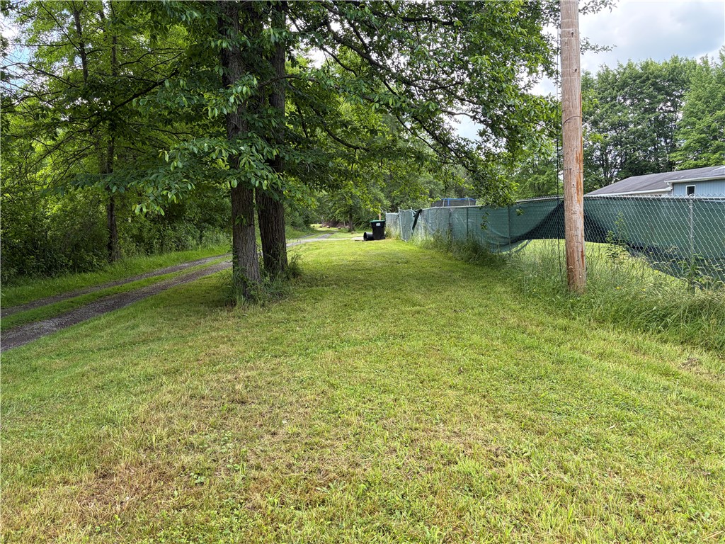 1370 Hoffman Ln