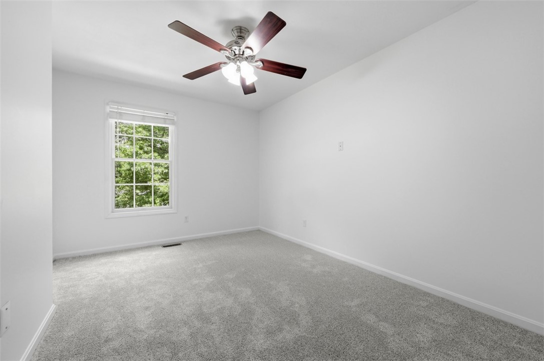 119 Walnut Dr