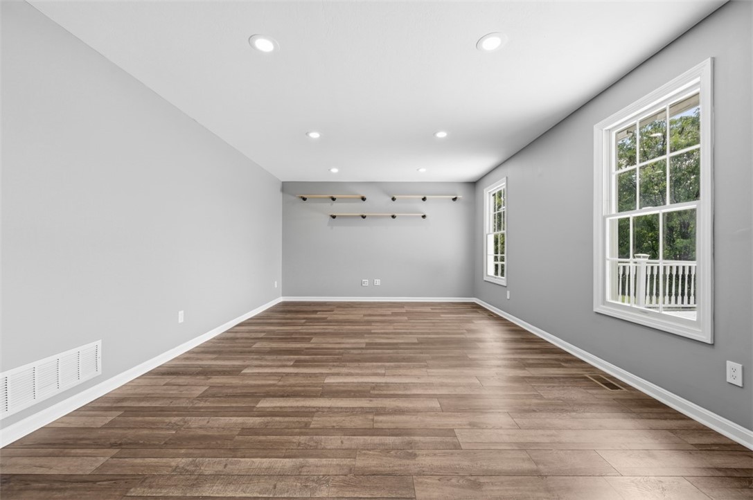 119 Walnut Dr