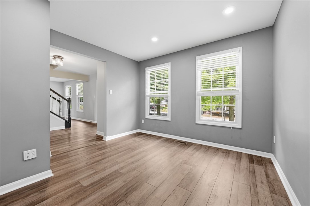 119 Walnut Dr