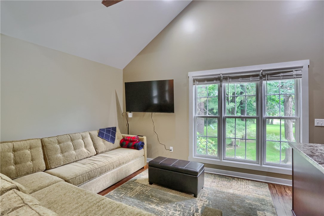 482 Shadyrest Rd