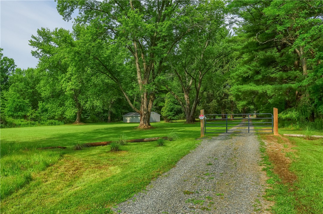 482 Shadyrest Rd