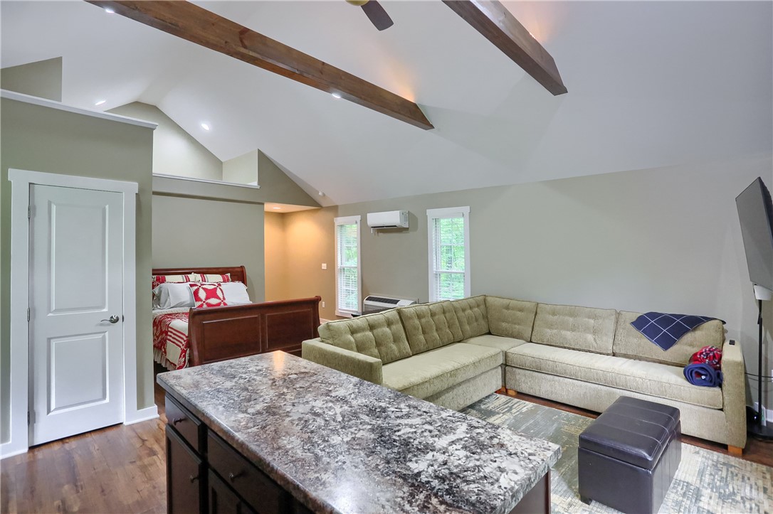 482 Shadyrest Rd